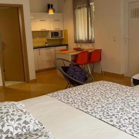 Appartamento Lara Rab - With Balcony Rab Town