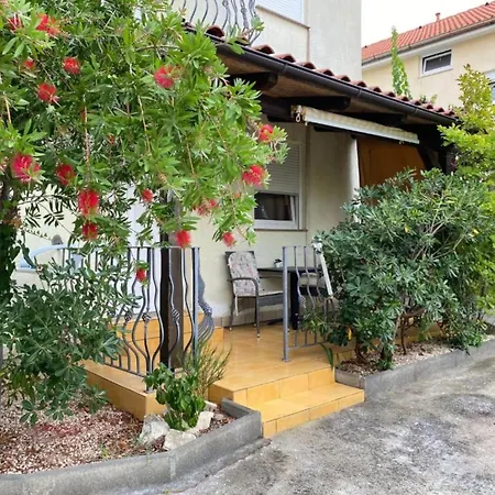 Apartamento Lara Rab - With Balcony Rab Town