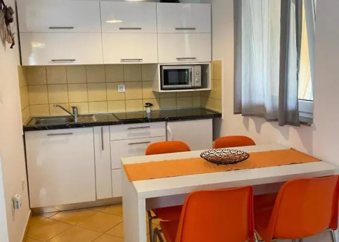Lara Rab - With Balcony Apartman Rab Town