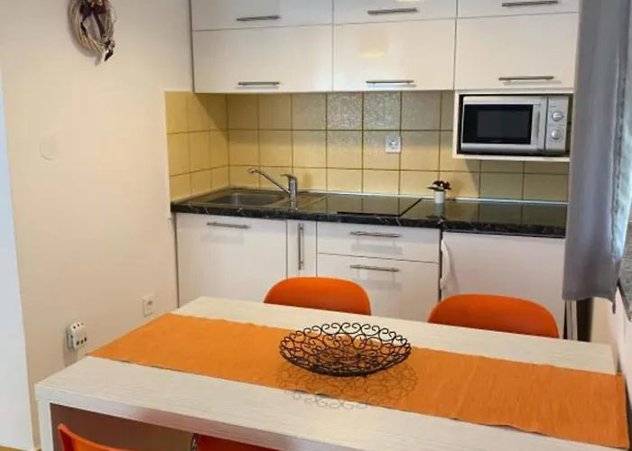 Apartman Lara Rab - With Balcony